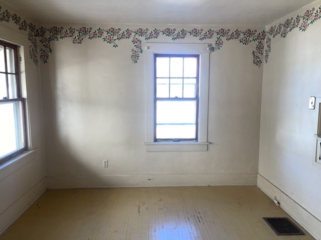 880 W Olive Street Property Photo 11