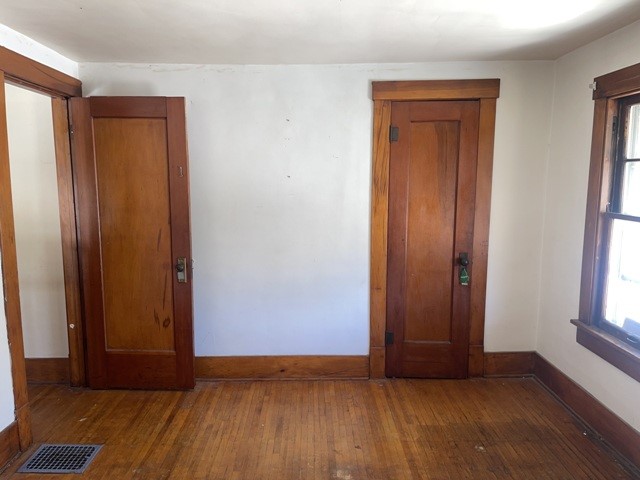 880 W Olive Street Property Photo 18