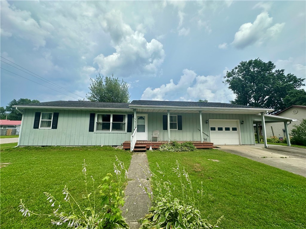 1313 Lynwood Place Property Photo 1