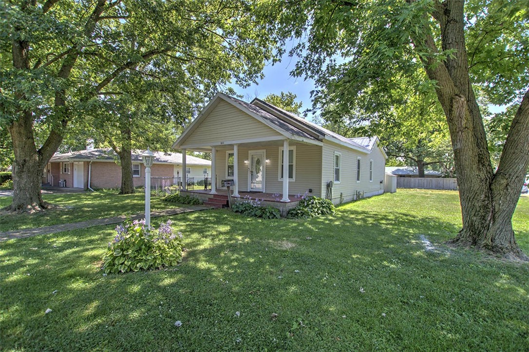 801 6th Street Property Photo 2