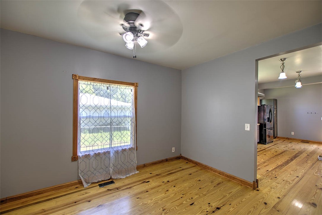 801 6th Street Property Photo 7