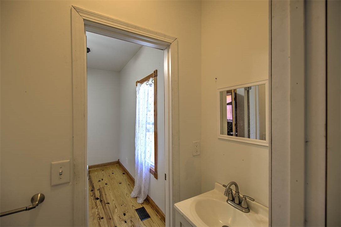 801 6th Street Property Photo 15