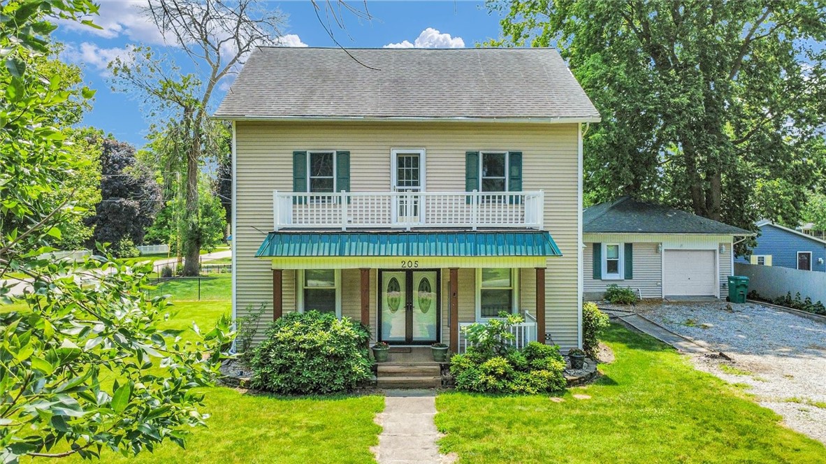 205 6th Street Property Photo 1