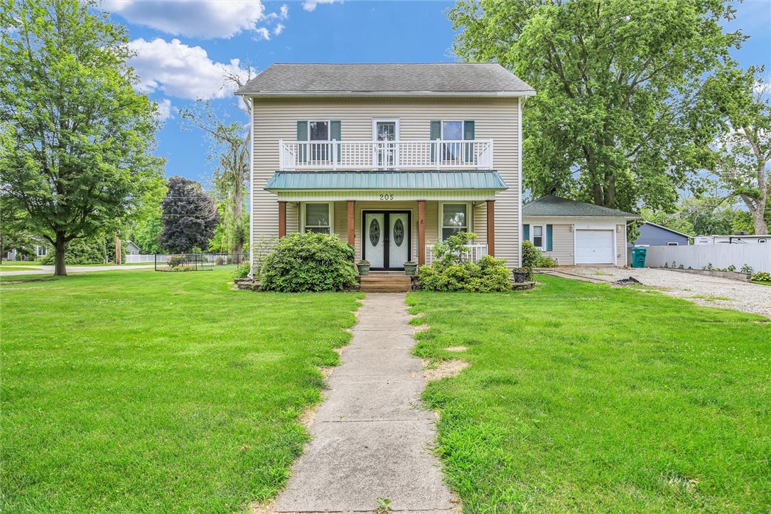 205 6th Street Property Photo 2