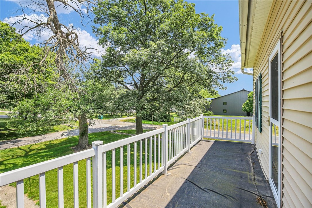 205 6th Street Property Photo 6
