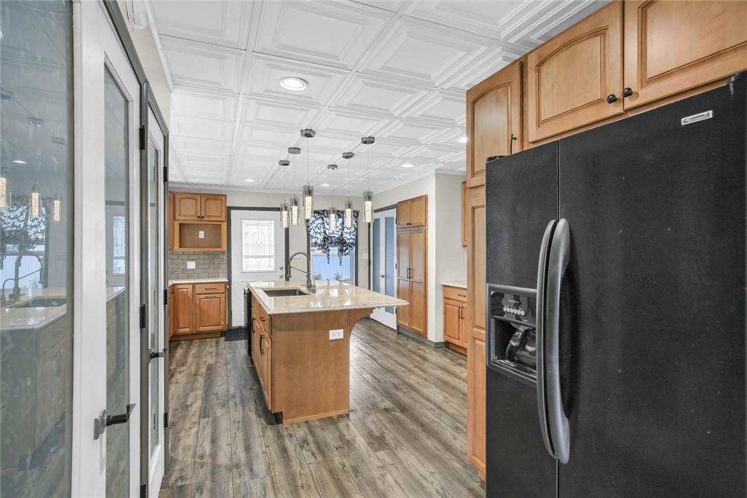 205 6th Street Property Photo 24