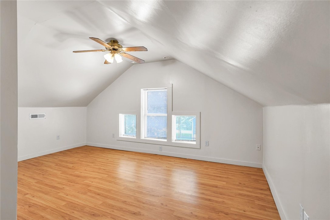205 6th Street Property Photo 45