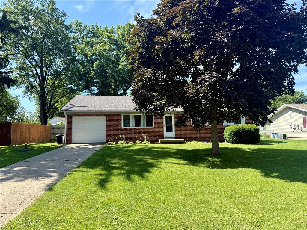 202 Lakeview Drive Property Photo 1