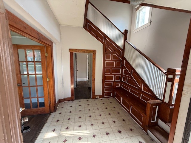 312 Sutherland Avenue Property Photo 4
