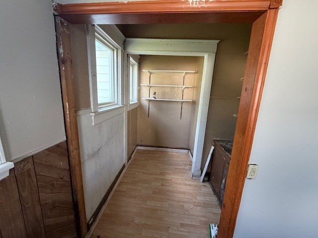 312 Sutherland Avenue Property Photo 12