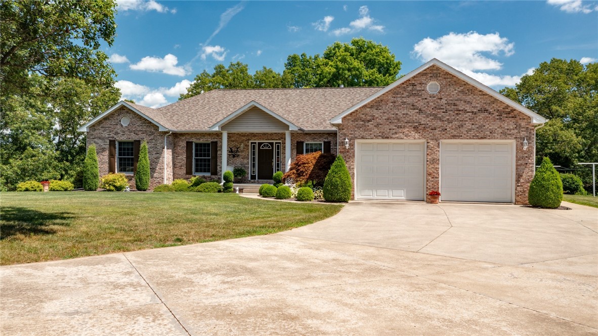 8434 Meadowview Road Property Photo 1