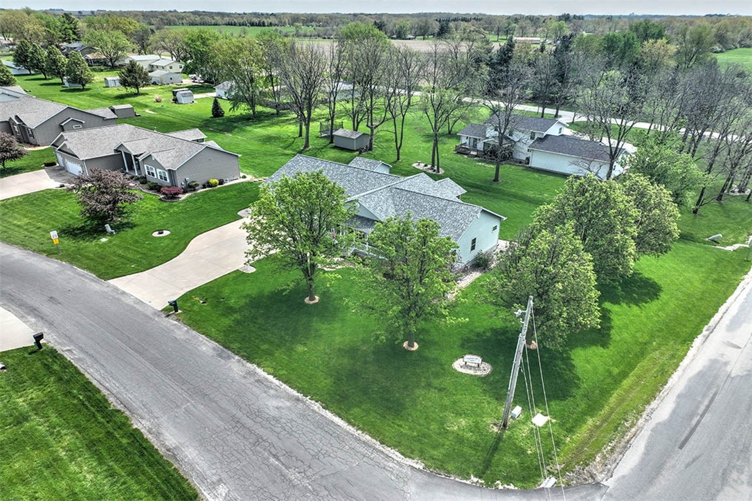 6711 Raintree Lane Property Photo 3