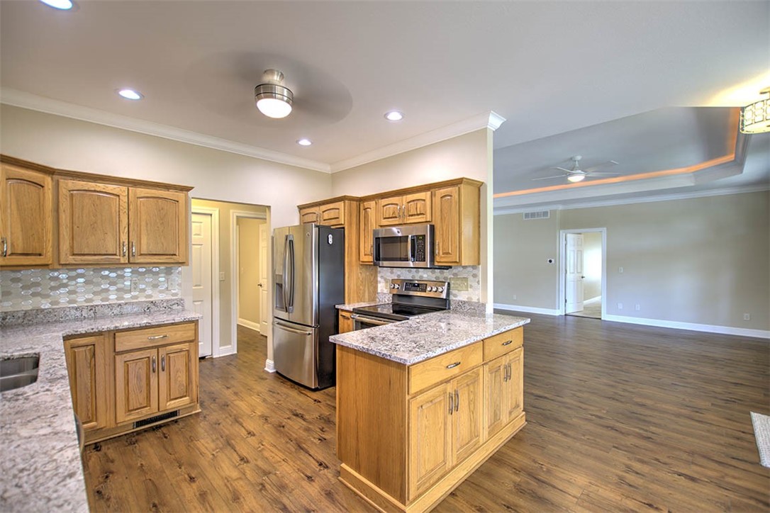 6711 Raintree Lane Property Photo 13