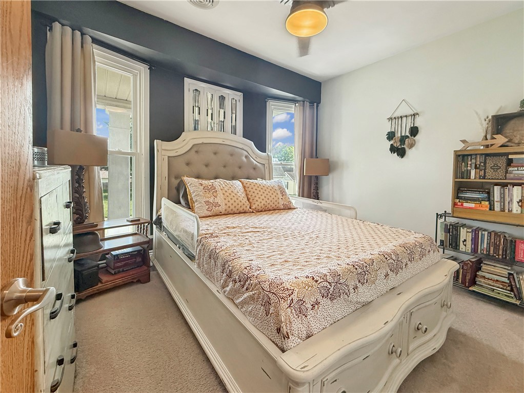 106 E Adams Avenue Property Photo 15