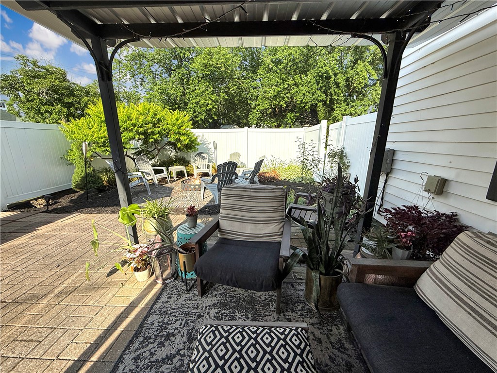 106 E Adams Avenue Property Photo 21