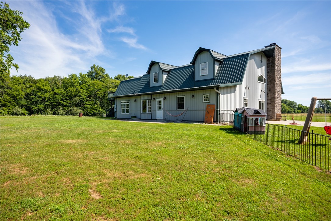 2098 2070 Avenue Property Photo 10