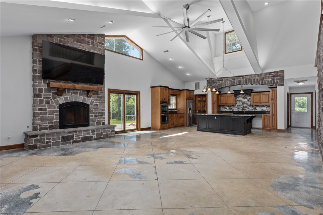 2098 2070 Avenue Property Photo 15