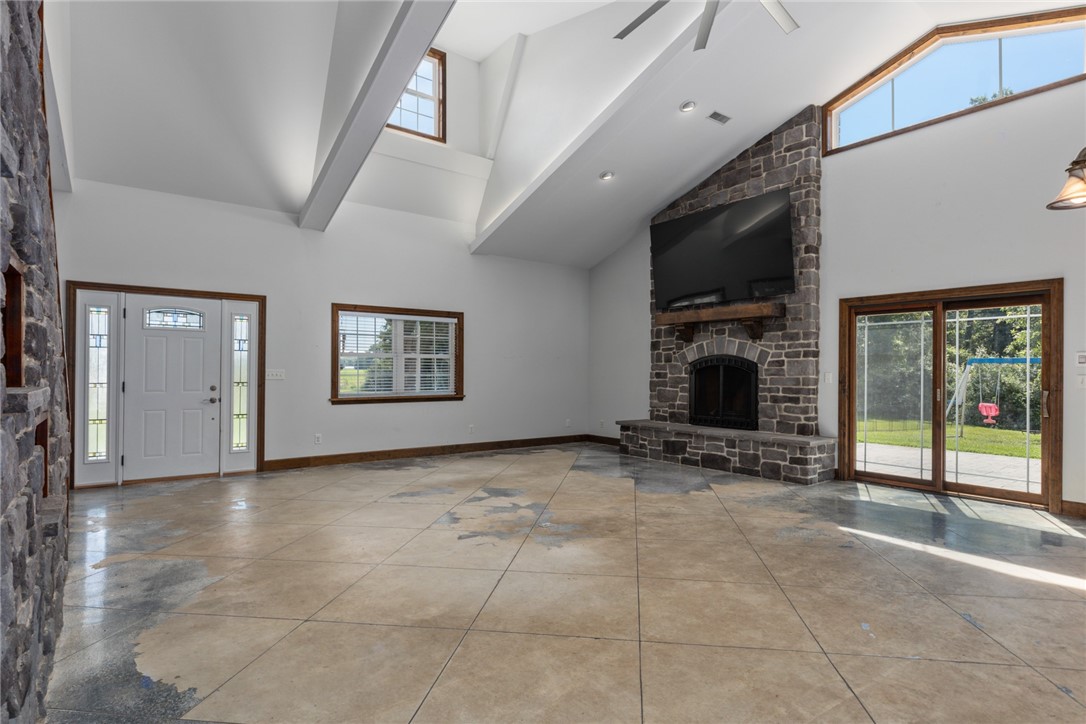 2098 2070 Avenue Property Photo 18