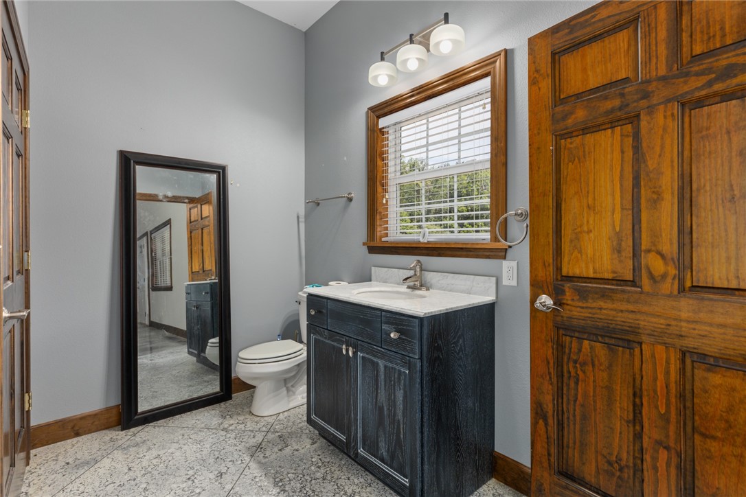 2098 2070 Avenue Property Photo 22