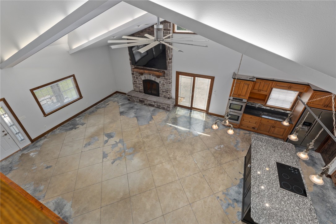 2098 2070 Avenue Property Photo 30