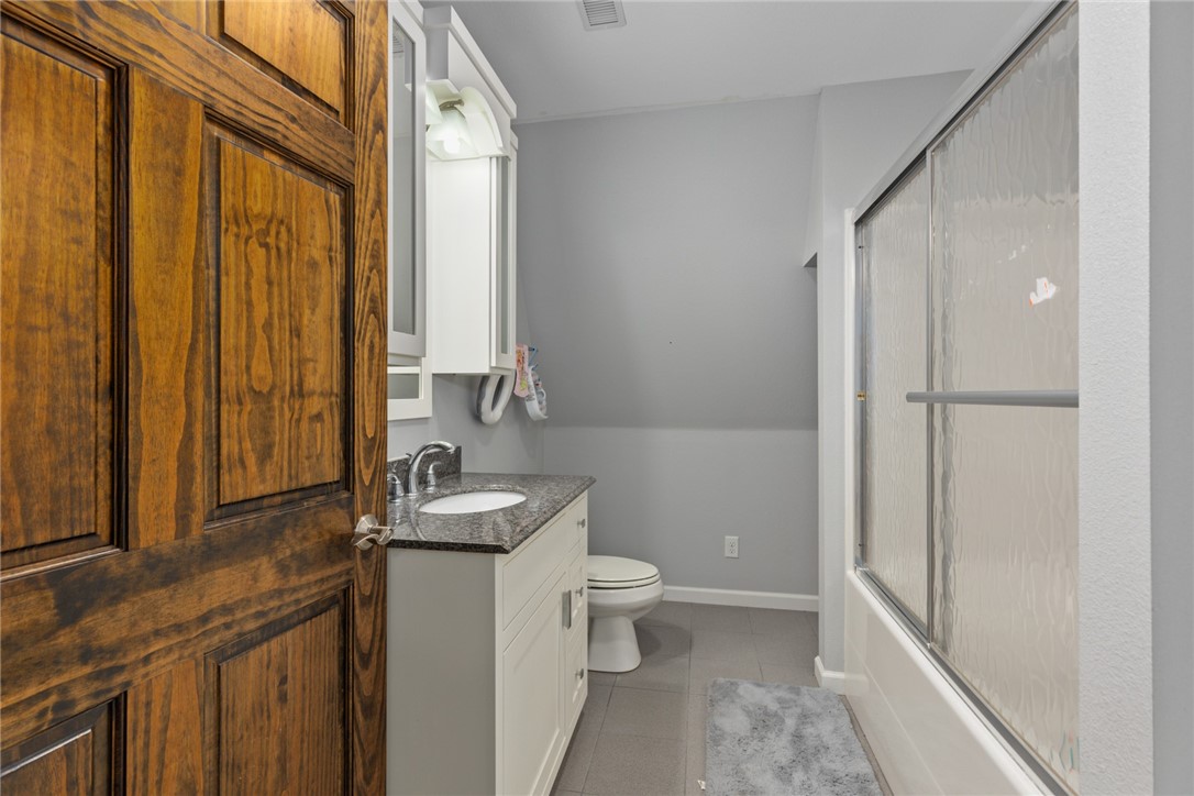 2098 2070 Avenue Property Photo 35