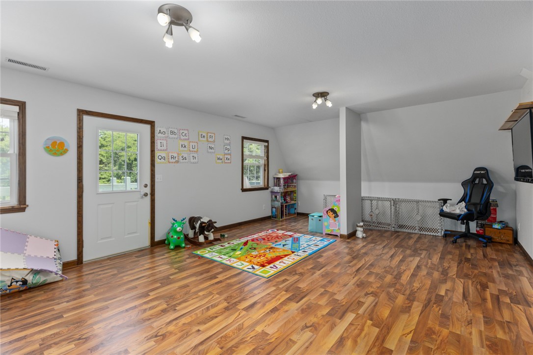 2098 2070 Avenue Property Photo 36