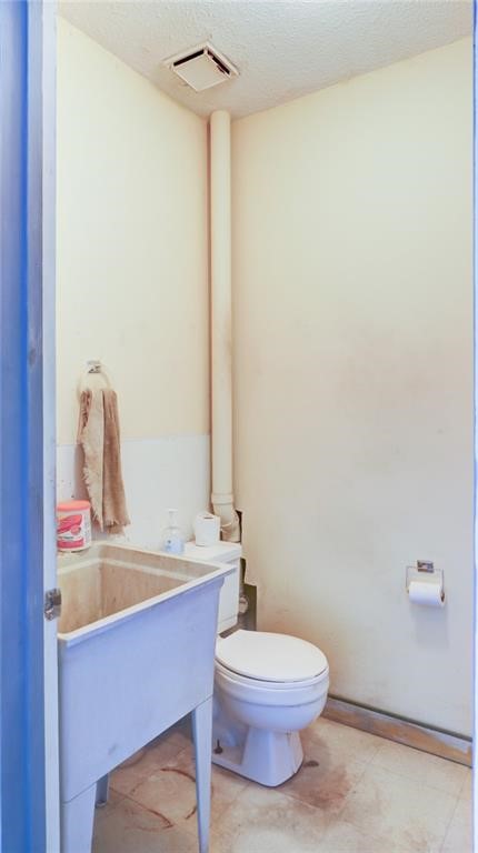 2800 N Oakland Avenue Property Photo 15