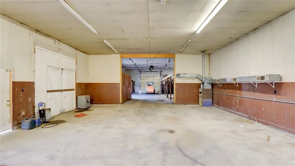 2800 N Oakland Avenue Property Photo 17