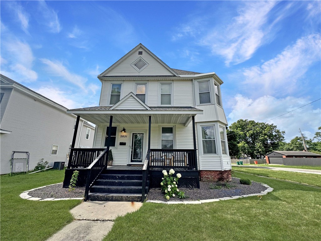 2821 Western Avenue Property Photo