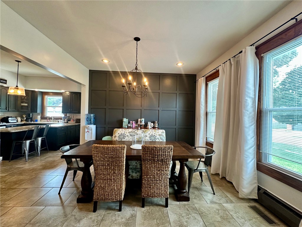 2821 Western Avenue Property Photo 10