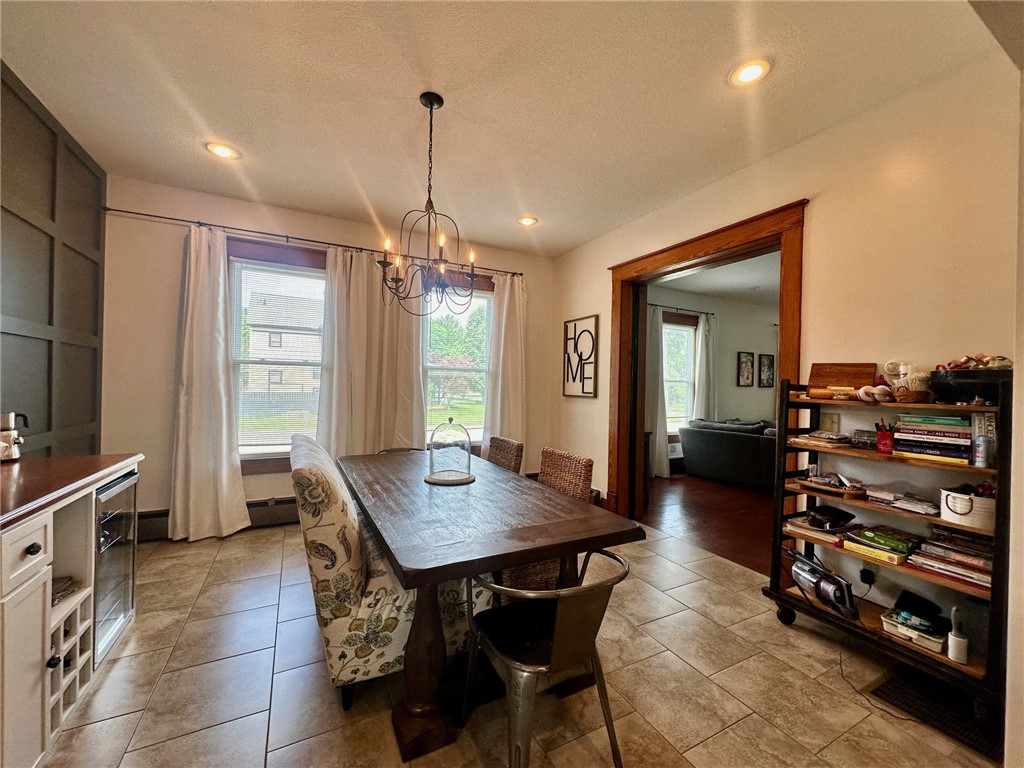 2821 Western Avenue Property Photo 11