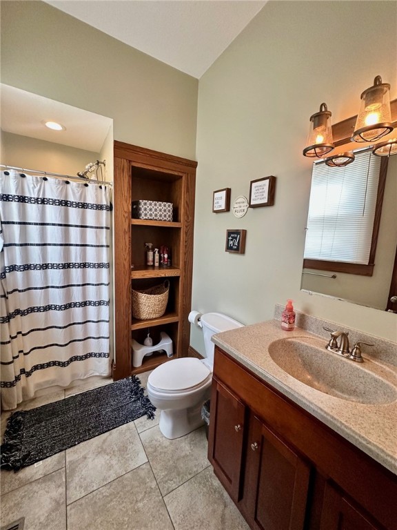 2821 Western Avenue Property Photo 12