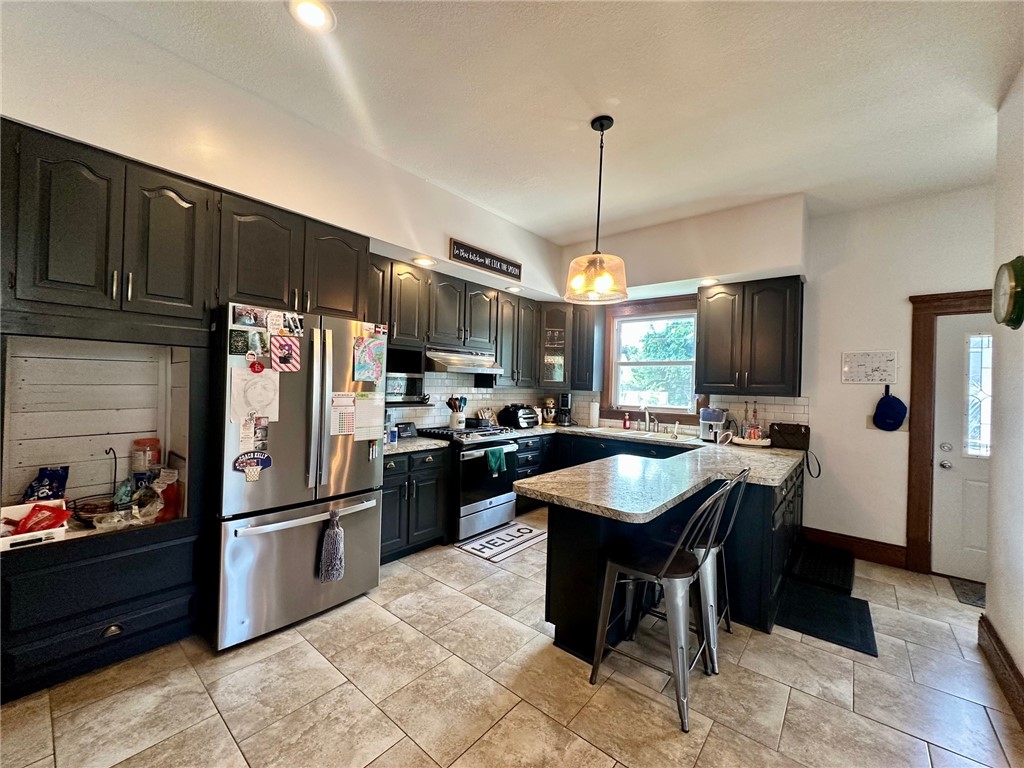 2821 Western Avenue Property Photo 13