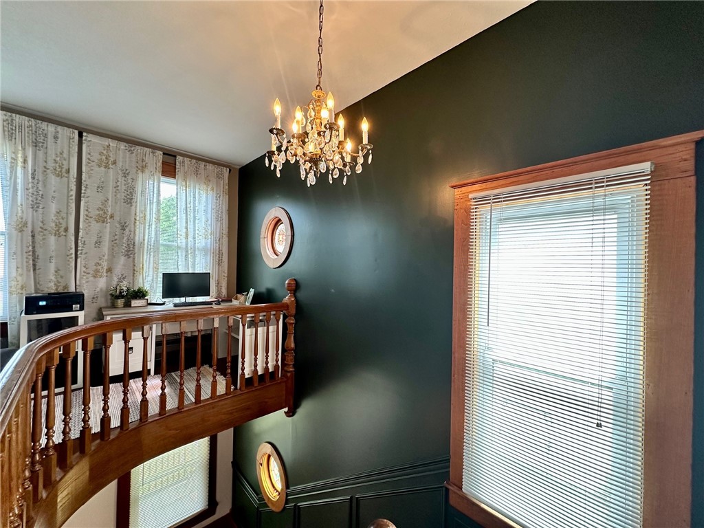 2821 Western Avenue Property Photo 16