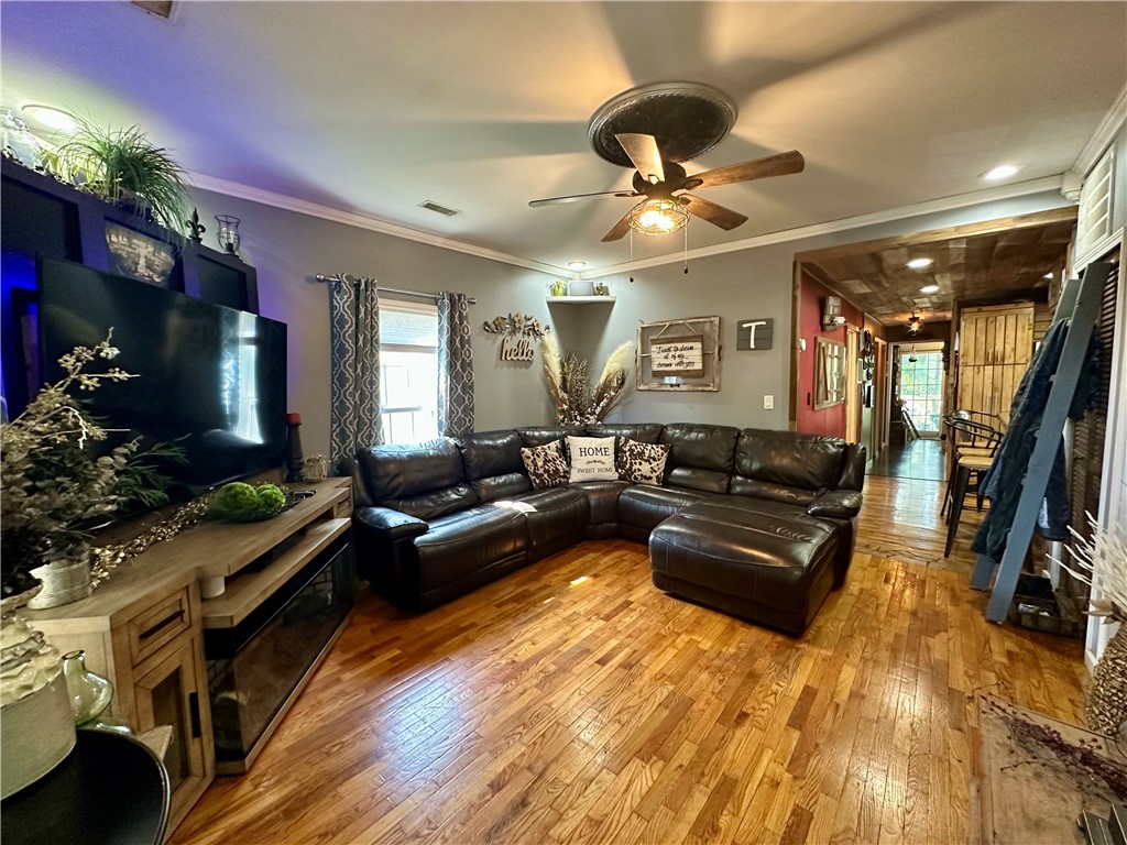 808 Moultrie Avenue Property Photo 4