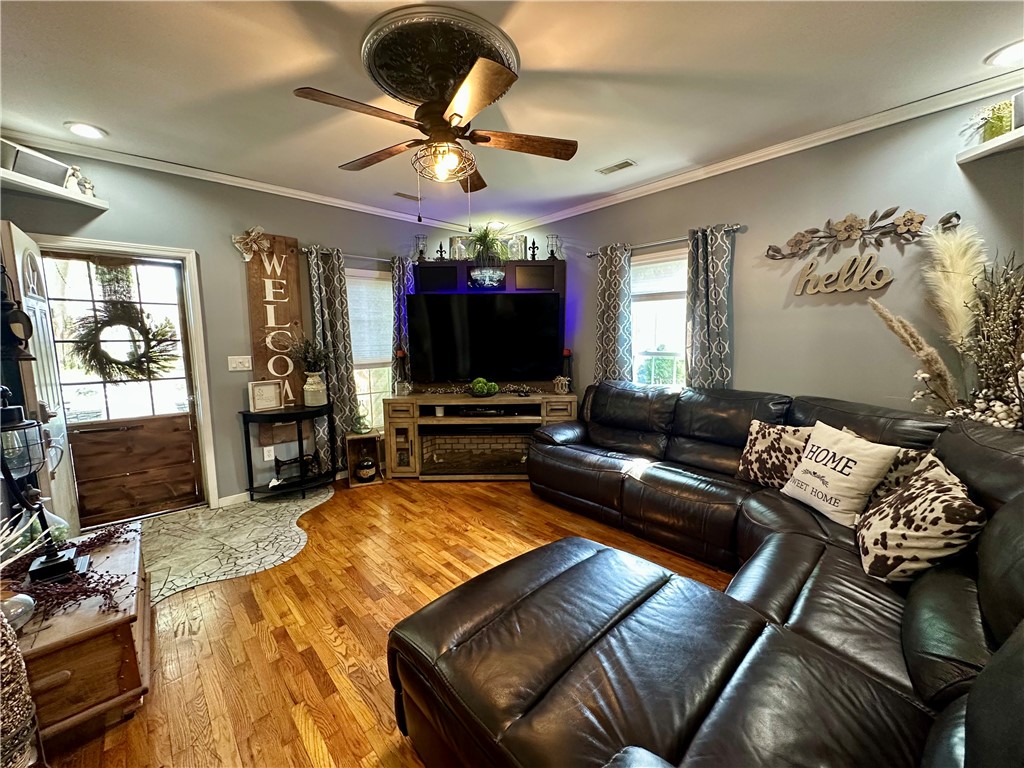 808 Moultrie Avenue Property Photo 5