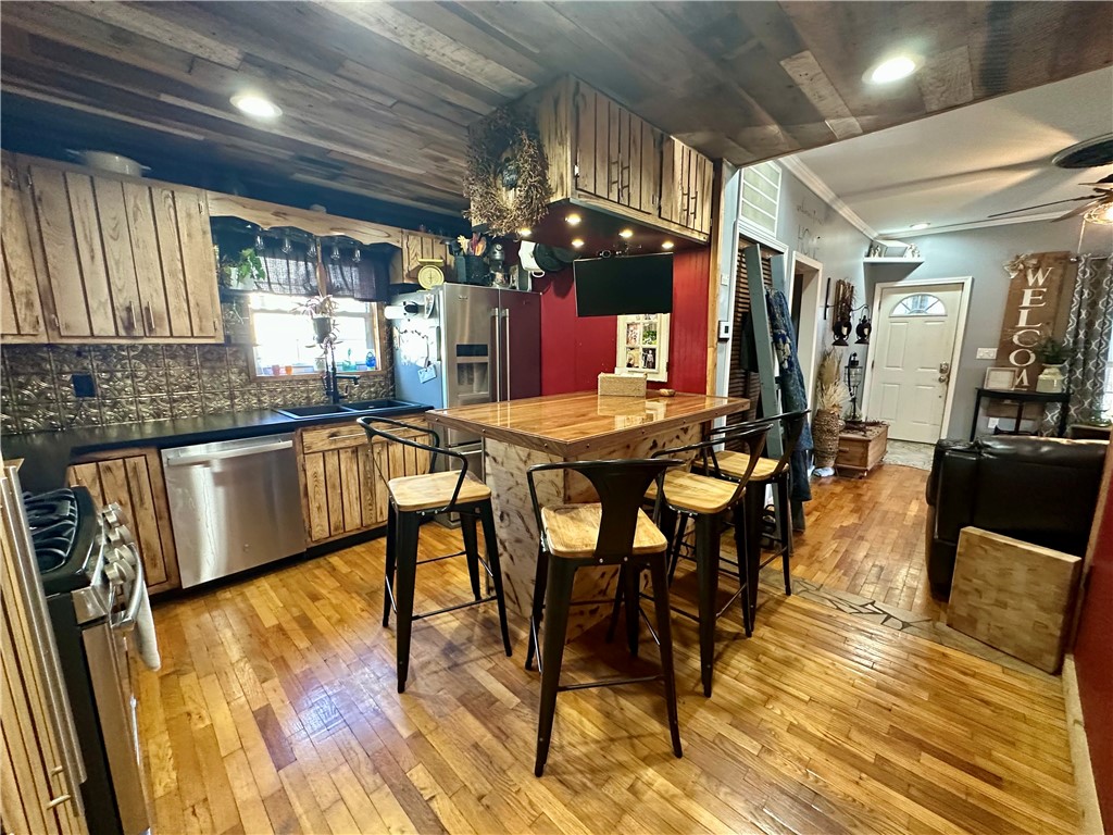 808 Moultrie Avenue Property Photo 8