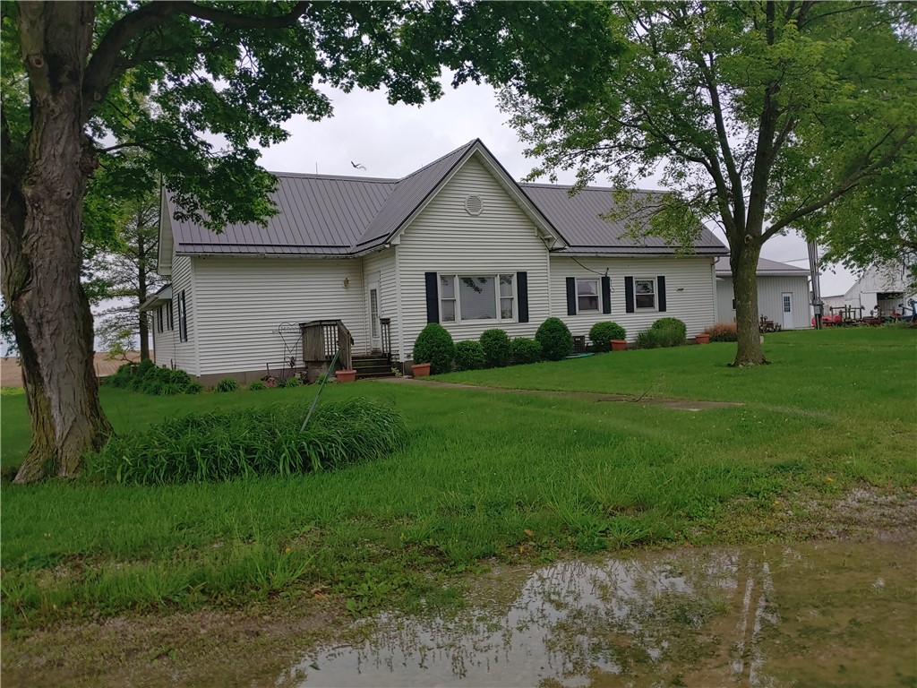 17519 N 1375th Street Property Photo 1