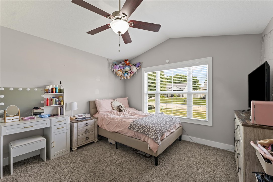 1121 Meadow Brook Court Property Photo 24