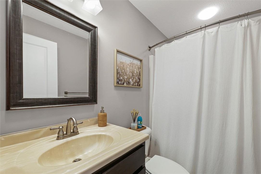 1121 Meadow Brook Court Property Photo 26