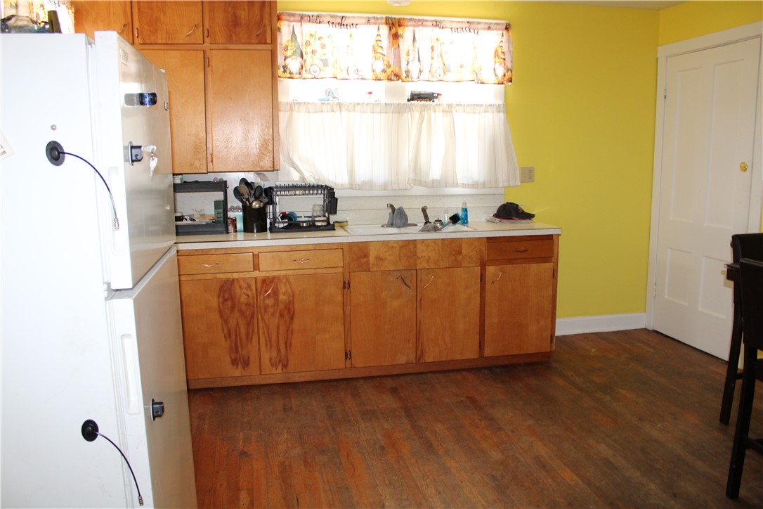 314 S Cedar Street Property Photo 5