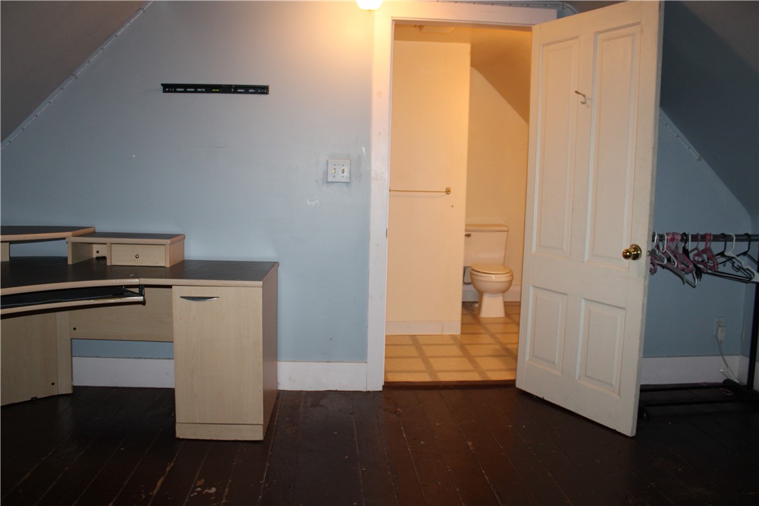 314 S Cedar Street Property Photo 10