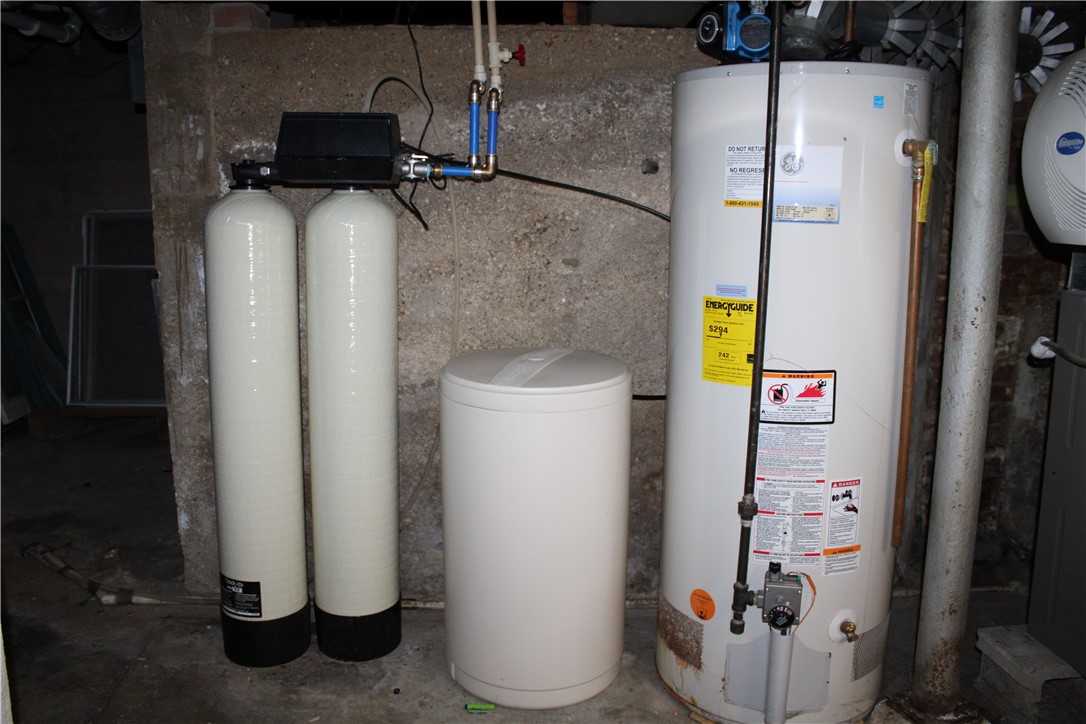 314 S Cedar Street Property Photo 18