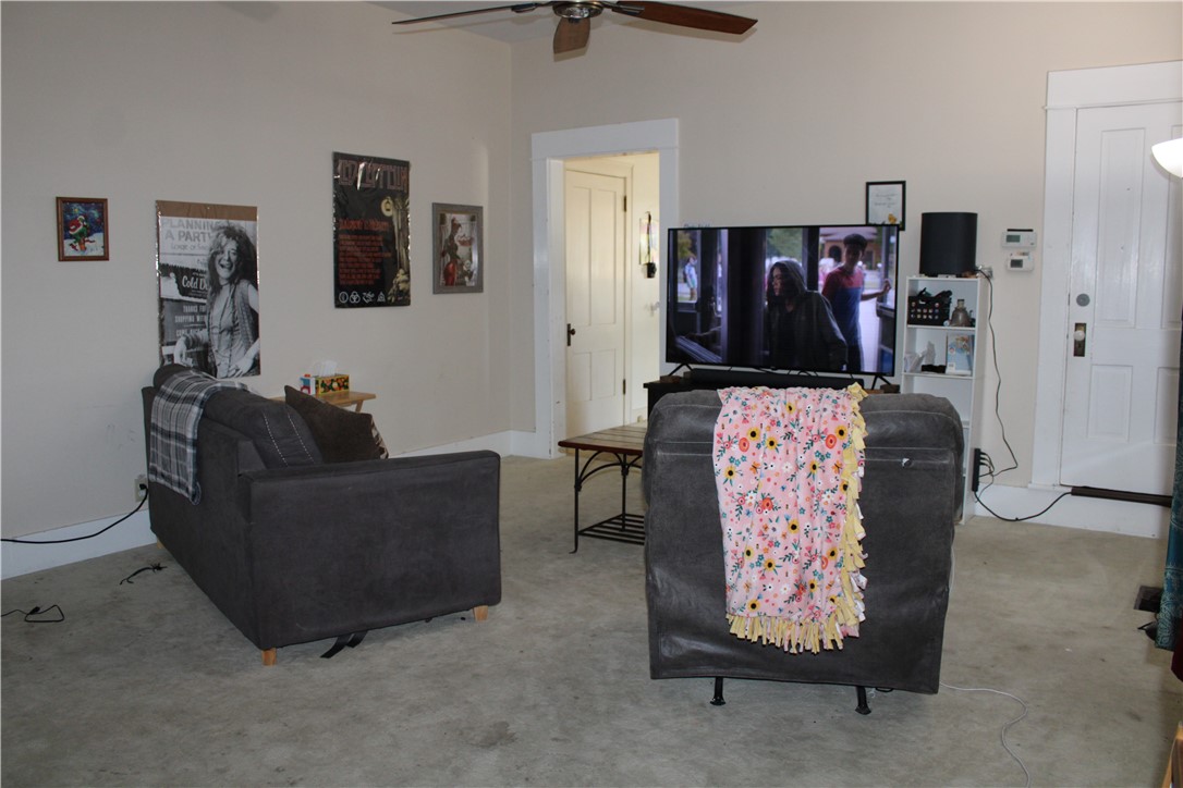 314 S Cedar Street Property Photo 25