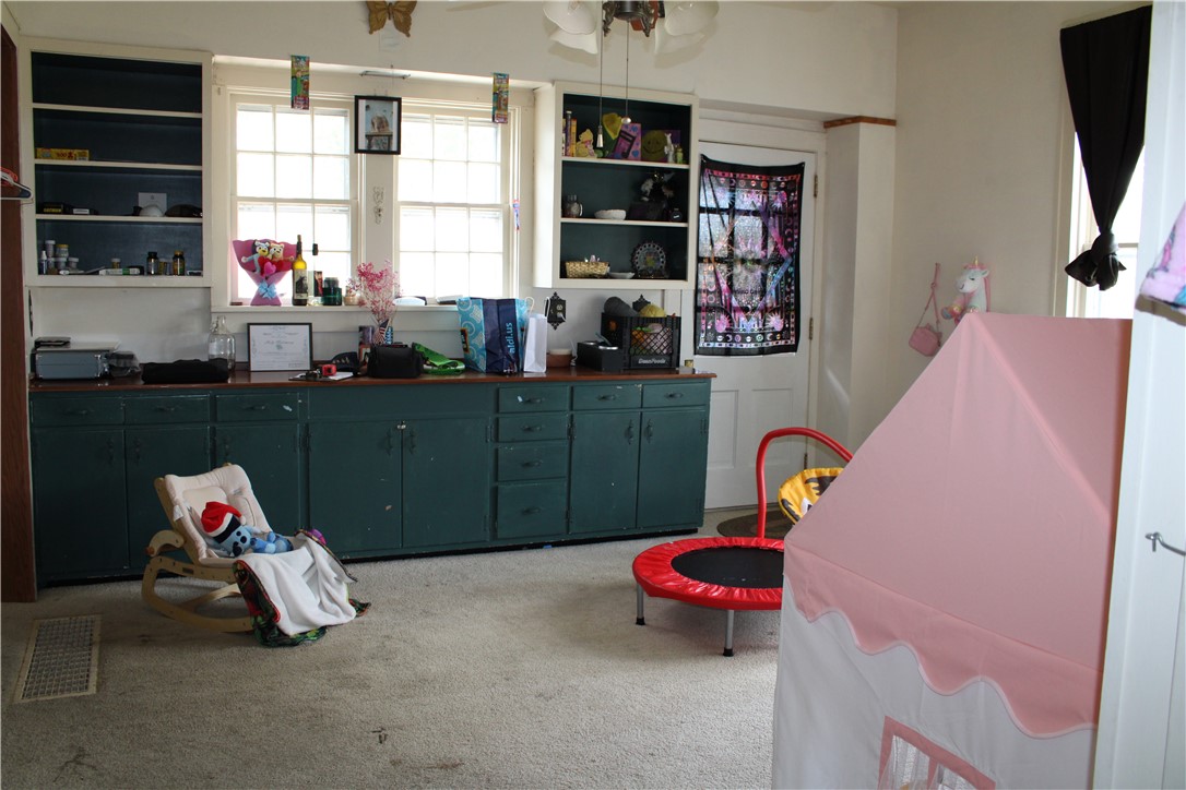 314 S Cedar Street Property Photo 32