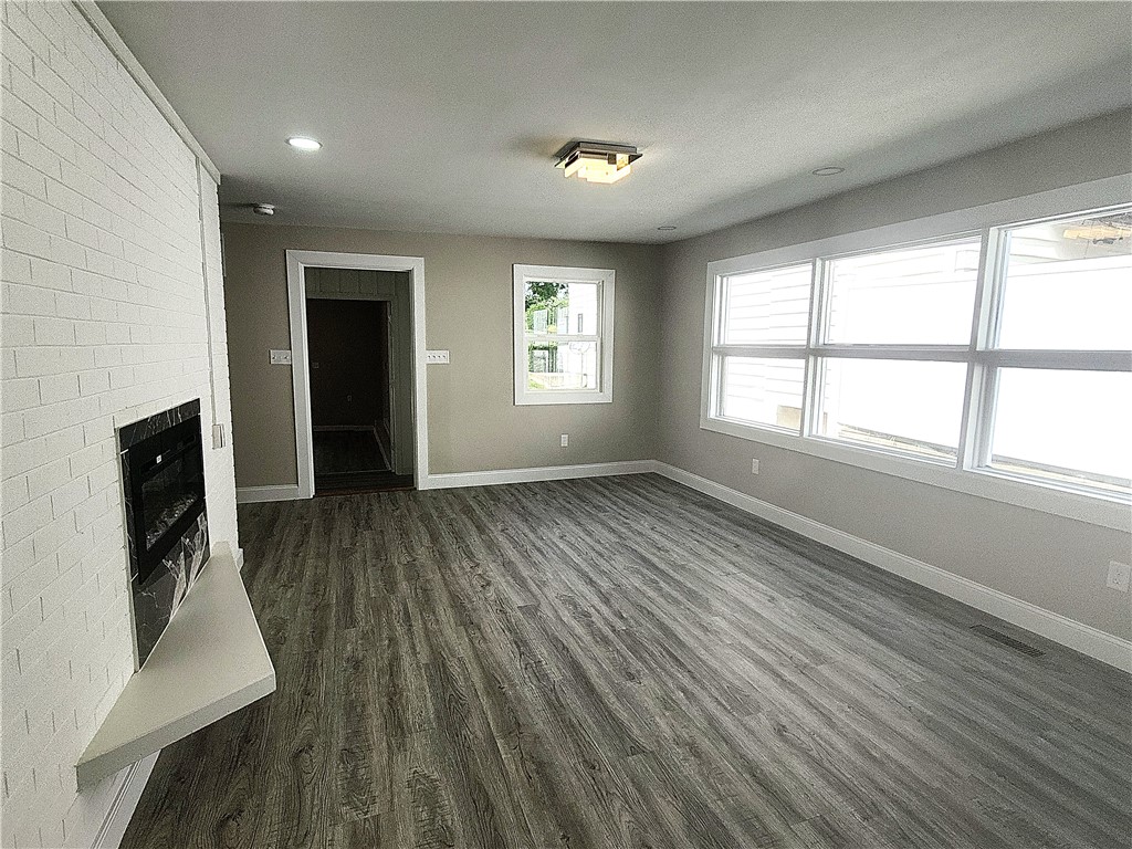 47 Oak Ridge Drive Property Photo 2