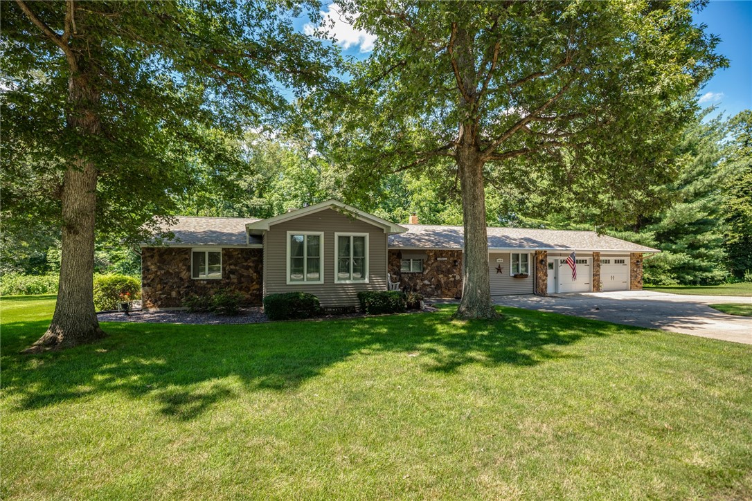 18058 E 1545th Avenue Property Photo 1