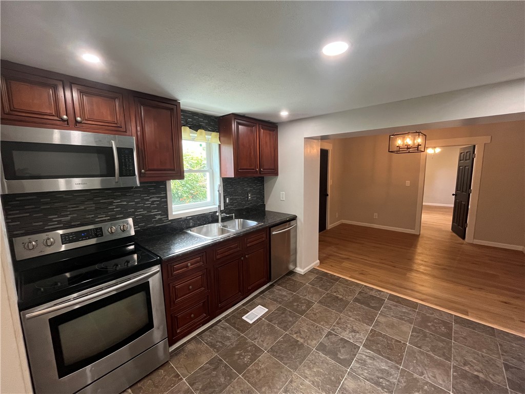 3324 Shelby Avenue Property Photo 7