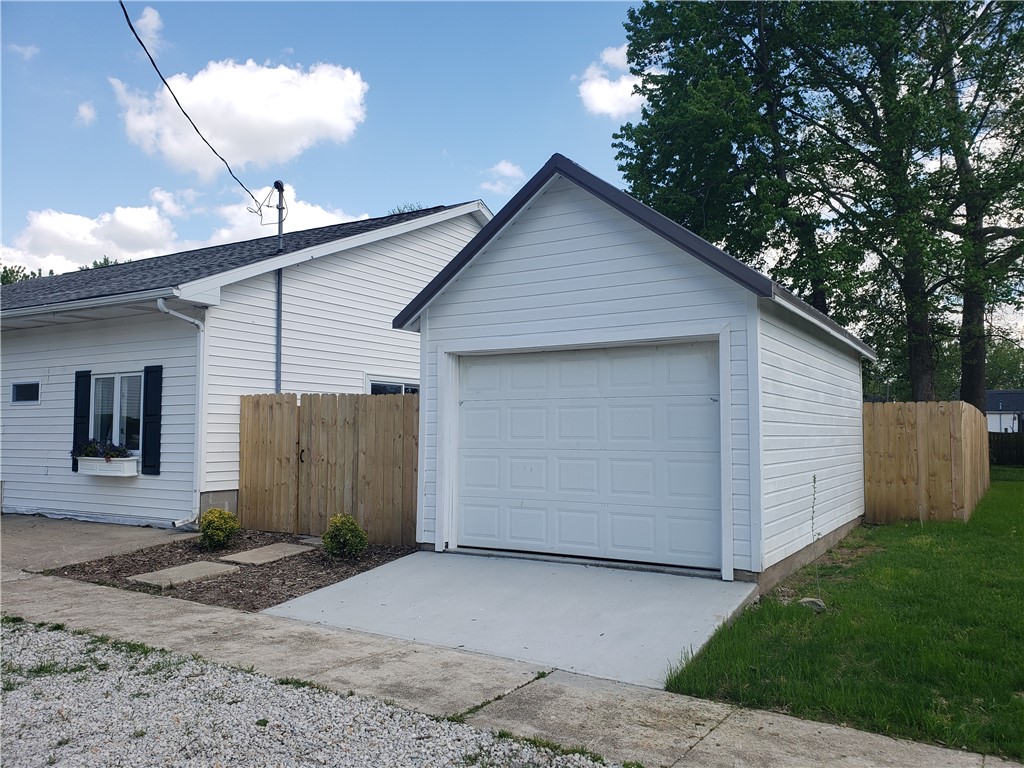 202 S 4th Street Property Photo 5