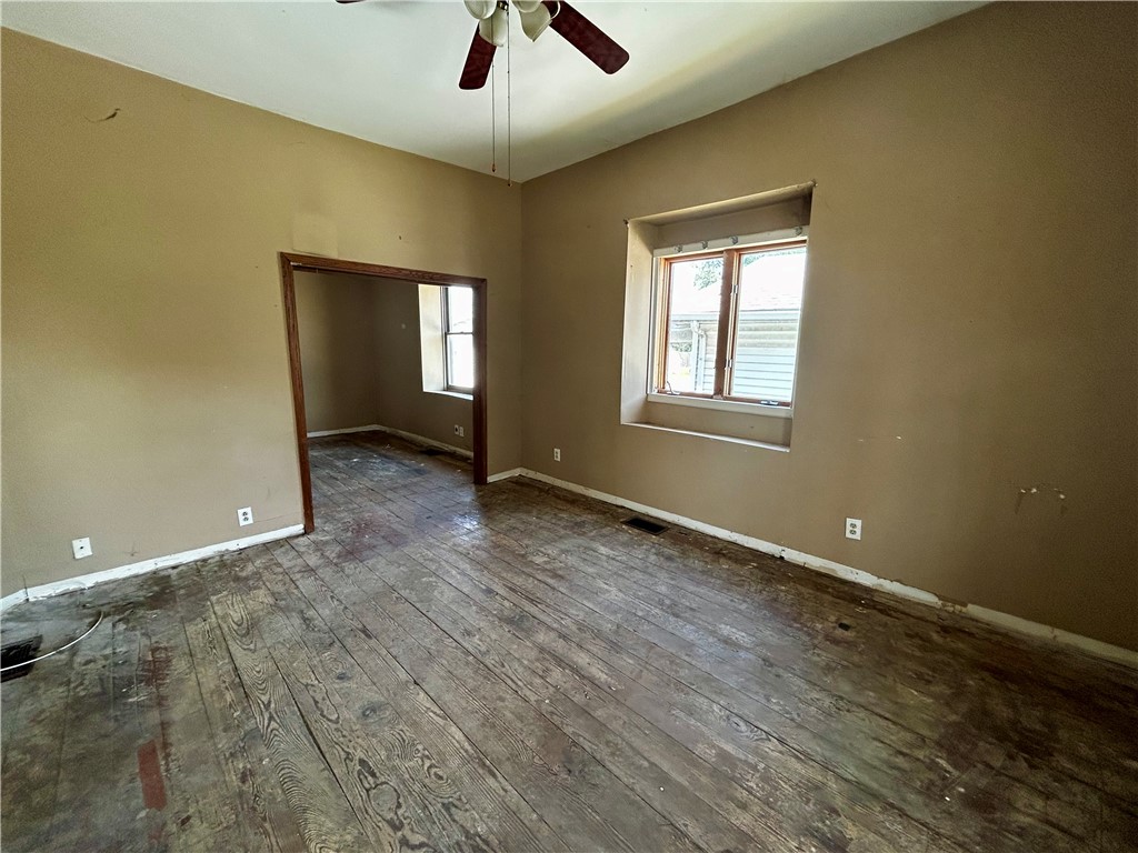 305 Bensyl Avenue Property Photo 2